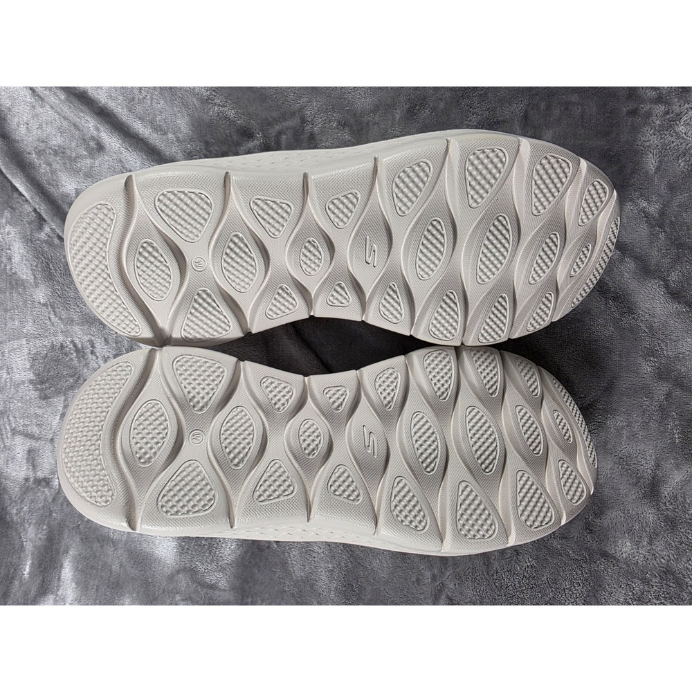Skechers Women's Cream Sneakers - Picture 7 of 7